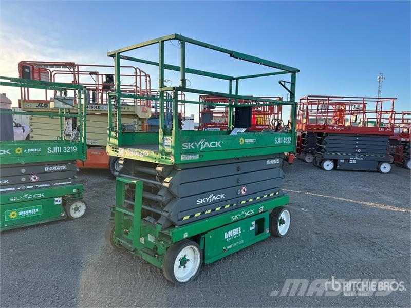 SkyJack SJ4632 Electric Scissor Lift Šķerveida pacēlāji