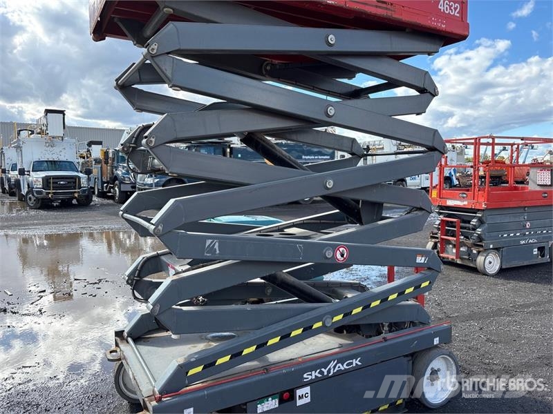SkyJack SJ4632 Electric Scissor Lift Scheren-Arbeitsbühnen