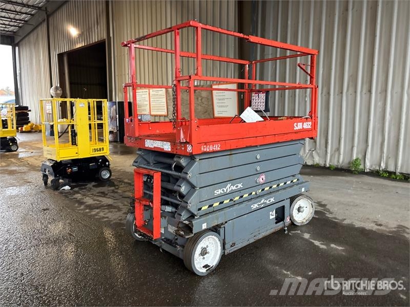 SkyJack SJ4632 Electric Scissor Lift Škaraste platforme