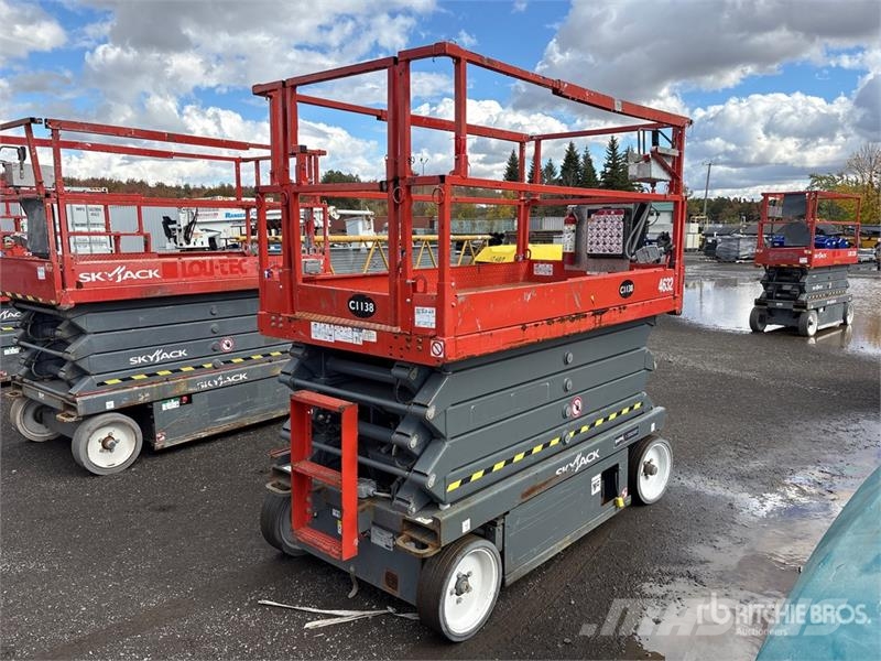 SkyJack SJ4632 Electric Scissor Lift Scheren-Arbeitsbühnen