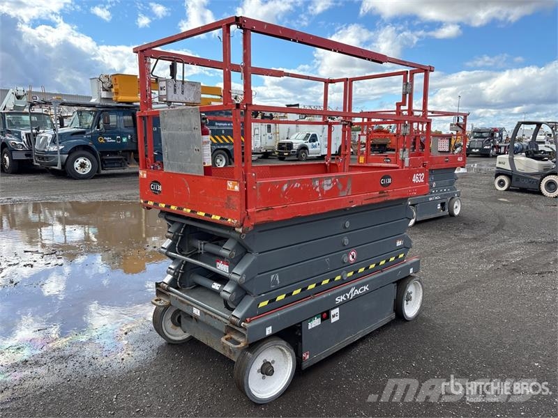 SkyJack SJ4632 Electric Scissor Lift Scheren-Arbeitsbühnen