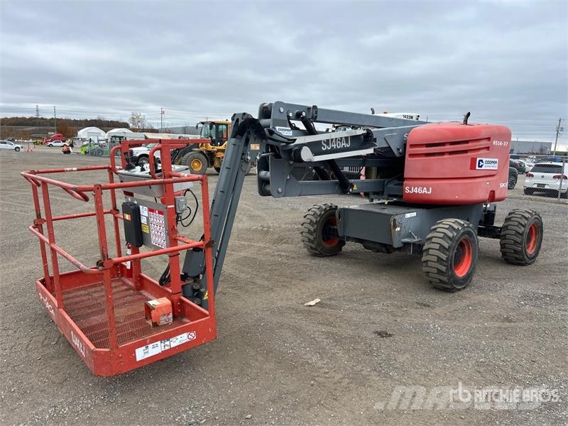 SkyJack SJ46AJ 4WD Diesel Articulating Boom Lift Articulated boom lifts