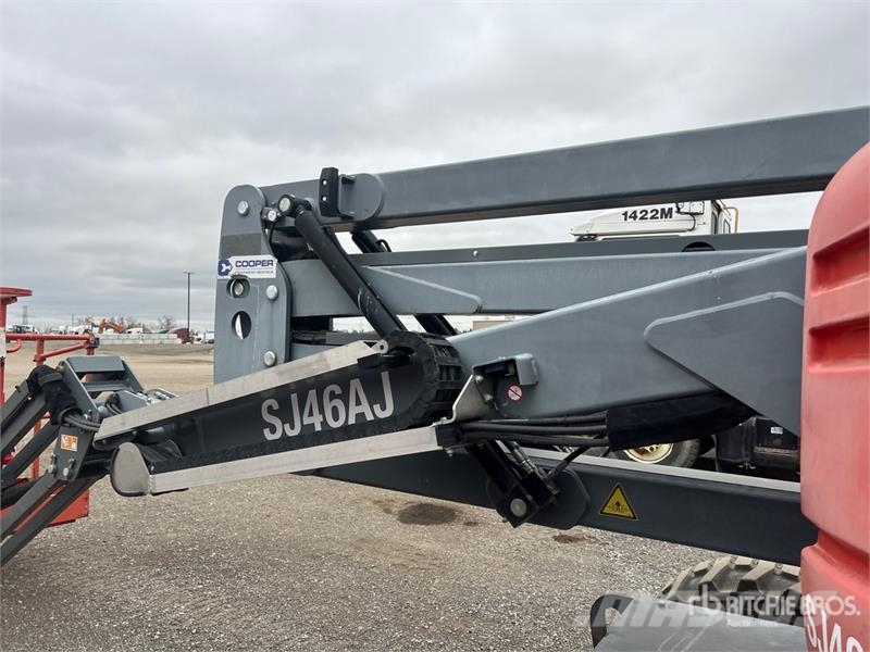 SkyJack SJ46AJ 4WD Diesel Articulating Boom Lift Articulated boom lifts