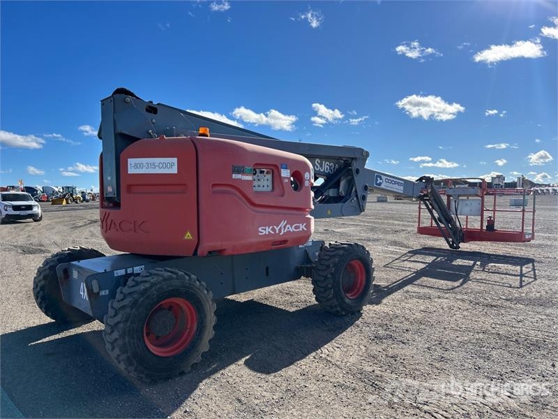 SkyJack SJ63AJ 4WD Diesel Articulating Boom Lift Gelenkteleskoparbeitsbühnen