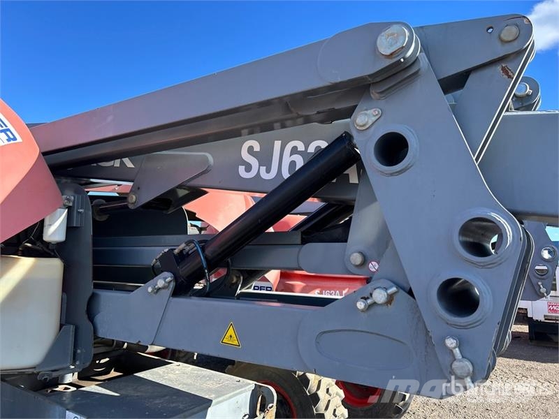 SkyJack SJ63AJ 4WD Diesel Articulating Boom Lift Gelenkteleskoparbeitsbühnen