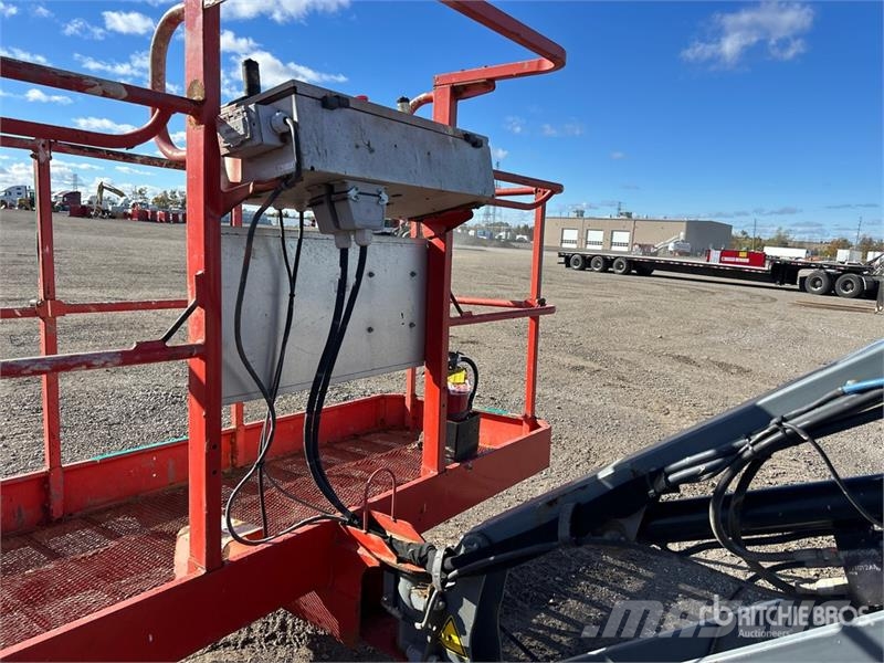 SkyJack SJ63AJ 4WD Diesel Articulating Boom Lift Gelenkteleskoparbeitsbühnen
