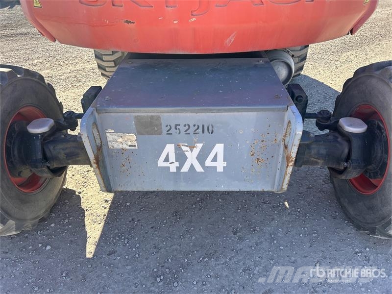 SkyJack SJ63AJ 4WD Dual Fuel Articulating Boom Lift Zglobne podizne platforme