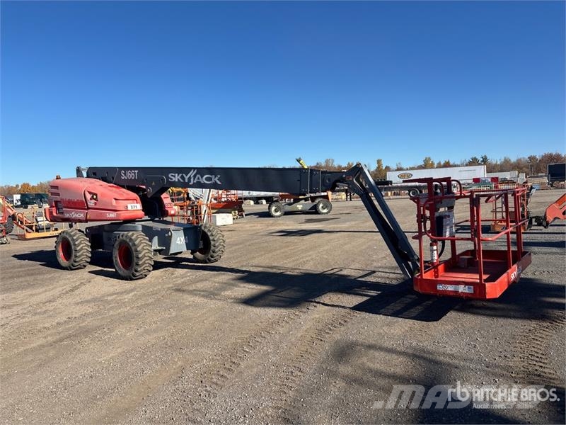 SkyJack SJ66T 4WD Diesel Telescopic Boom Lift رافعات سلة تلسكوبية