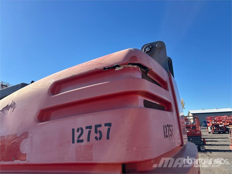 SkyJack SJ66T 4WD Diesel Telescopic Boom Lift رافعات سلة تلسكوبية