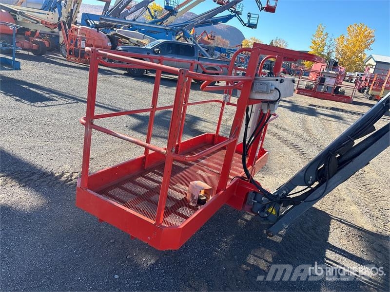 SkyJack SJ66T 4WD Diesel Telescopic Boom Lift رافعات سلة تلسكوبية