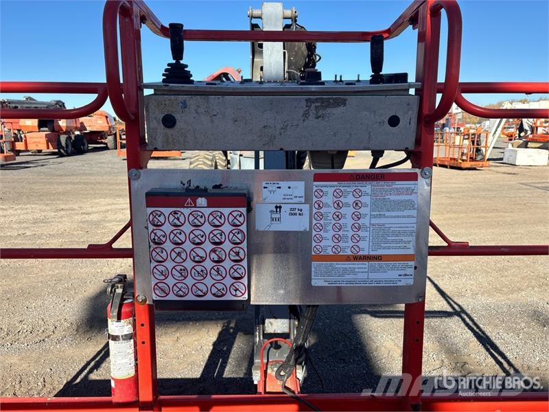 SkyJack SJ66T 4WD Diesel Telescopic Boom Lift رافعات سلة تلسكوبية