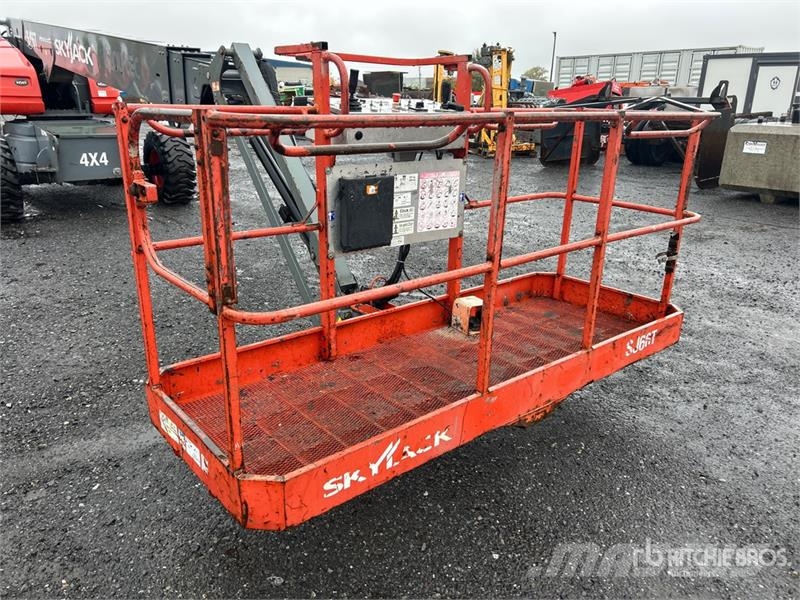 SkyJack SJ66T 4WD Diesel Telescopic Boom Lift Teleskop bomlifter