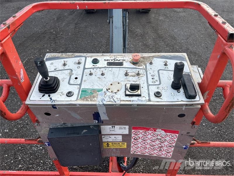 SkyJack SJ66T 4WD Dual Fuel Telescopic Boom Lift Teleskopiniai keltuvai