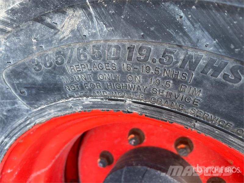 SkyJack SJ66T 4WD Dual Fuel Telescopic Boom Lift Teleskopbühnen