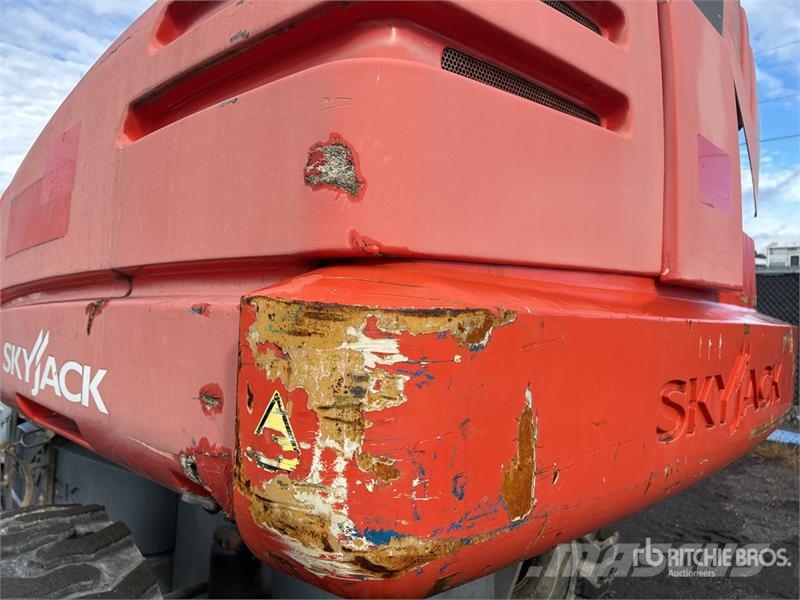 SkyJack SJ66T 4WD Dual Fuel Telescopic Boom Lift Teleskopbühnen