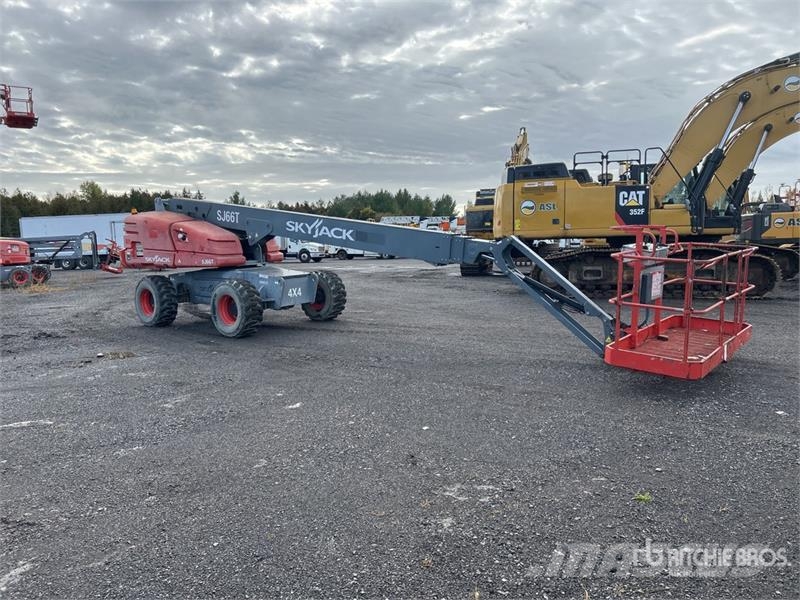 SkyJack SJ66T 4WD Dual Fuel Telescopic Boom Lift Teleskopbühnen