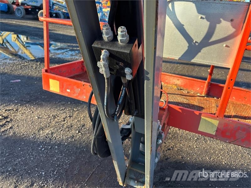 SkyJack SJ66T 4WD Dual Fuel Telescopic Boom Lift Teleskopbühnen