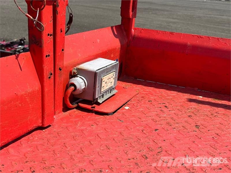 SkyJack SJ6826 RT Scissor lifts