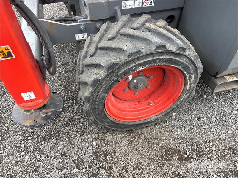 SkyJack SJ6826 RT Saxliftar