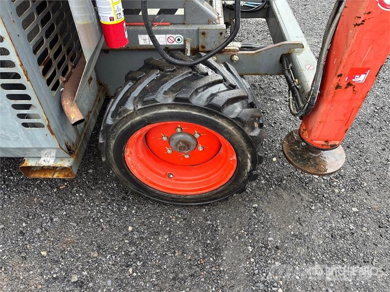 SkyJack SJ6826 RT Šķerveida pacēlāji