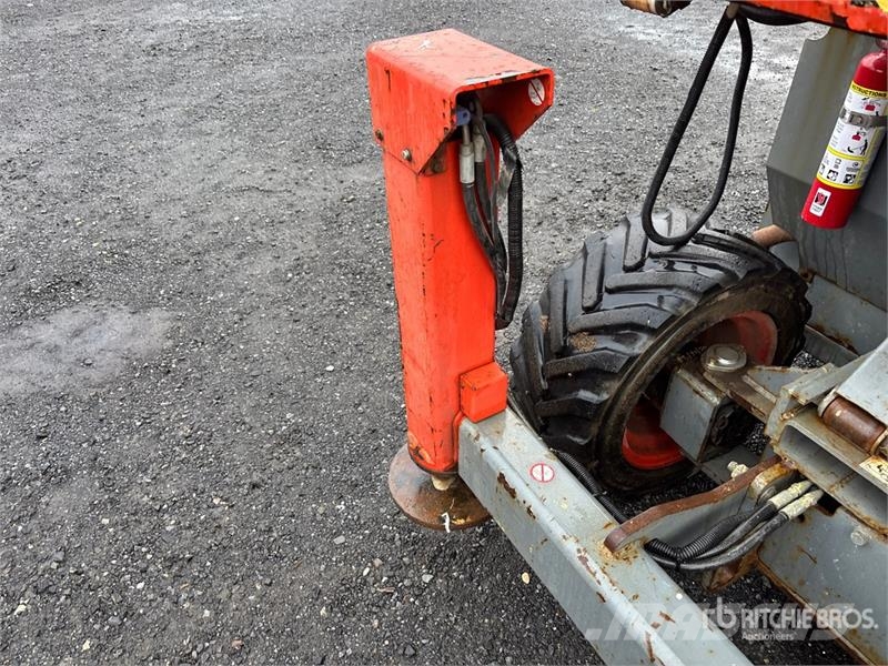 SkyJack SJ6826 RT Šķerveida pacēlāji