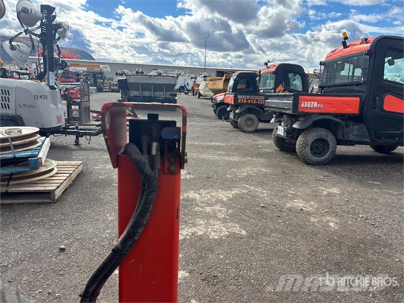 SkyJack SJ6832 RT Ножничные подъемники