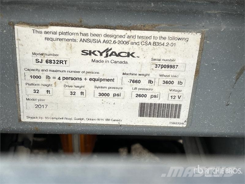 SkyJack SJ6832 RT Šķerveida pacēlāji