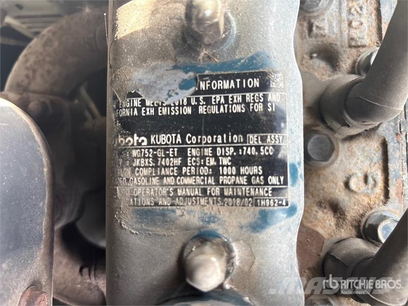 SkyJack SJ6832 RT Ножничные подъемники