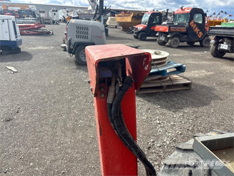 SkyJack SJ6832 RT Ножничные подъемники
