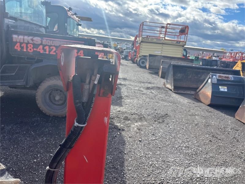 SkyJack SJ6832 RT Ножничные подъемники