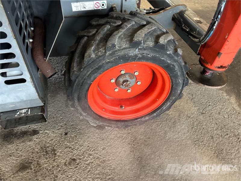 SkyJack SJ6832 RT Šķerveida pacēlāji