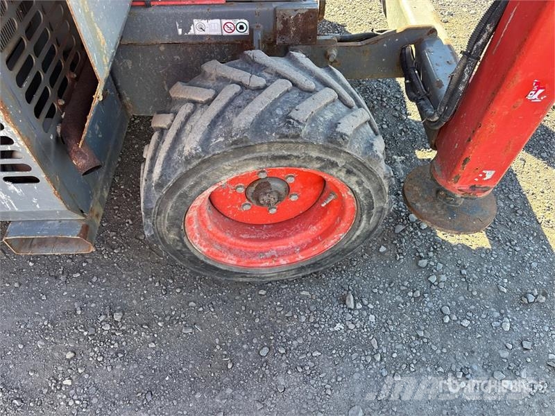 SkyJack SJ6832 RT رافعات مقصية الشكل