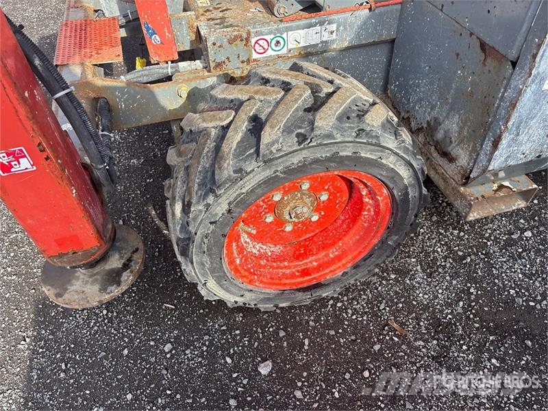 SkyJack SJ6832 RT Ножничные подъемники