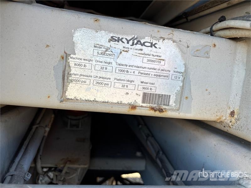 SkyJack SJ6832 RT Scissor lifts