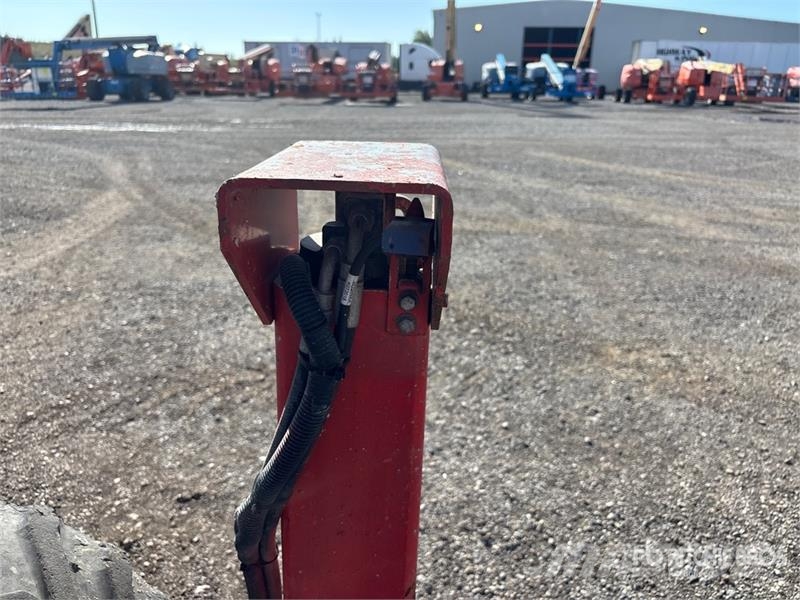 SkyJack SJ6832 RT Scissor lifts