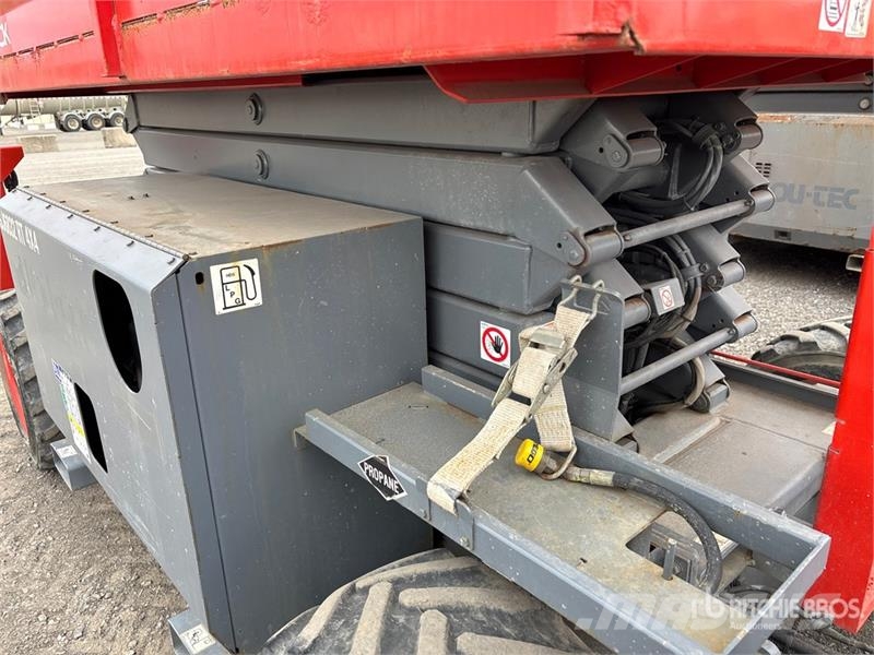 SkyJack SJ6832 RT Škaraste platforme