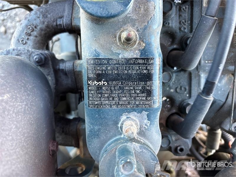SkyJack SJ6832 RT رافعات مقصية الشكل