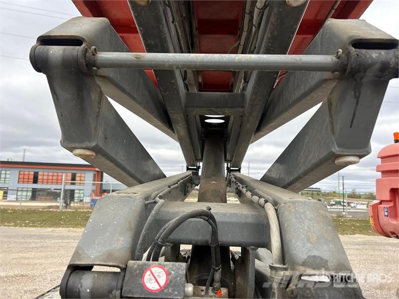 SkyJack SJ6832 RT Šķerveida pacēlāji