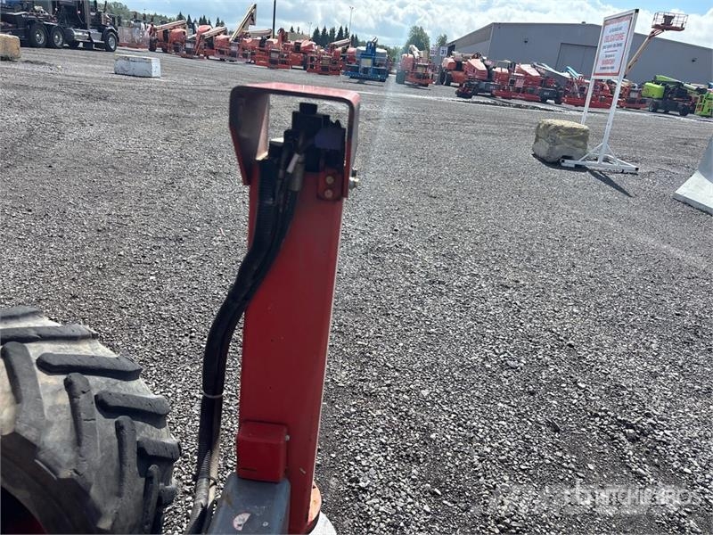 SkyJack SJ6832 RT Saxliftar