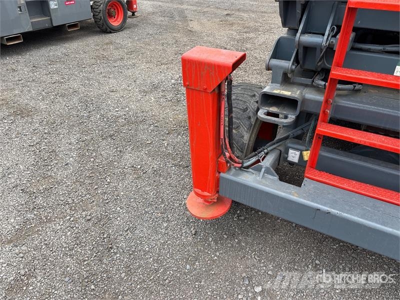 SkyJack SJ7127 RT Ножични работни платформи