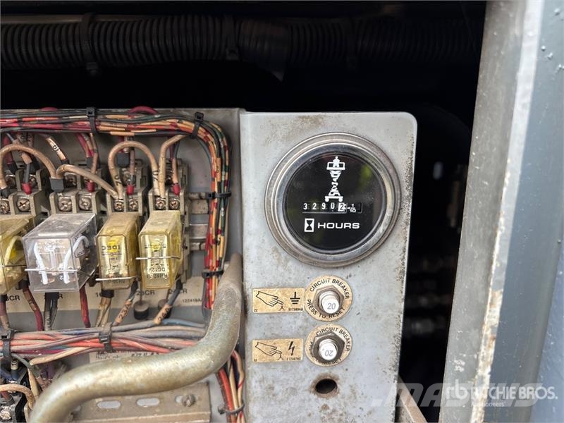 SkyJack SJ7127 RT Ножични работни платформи