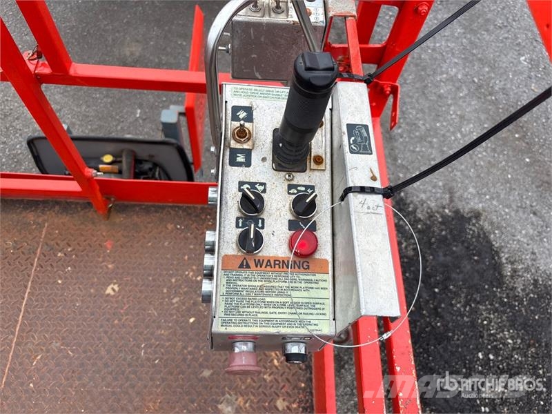 SkyJack SJ7127 RT Ножични работни платформи