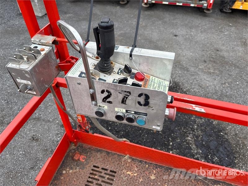 SkyJack SJ7127 RT Ножични работни платформи