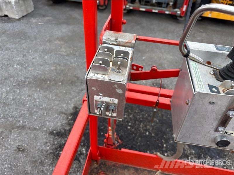 SkyJack SJ7127 RT Ножични работни платформи
