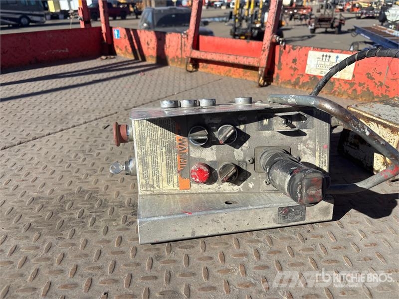 SkyJack SJ7135 Škaraste platforme