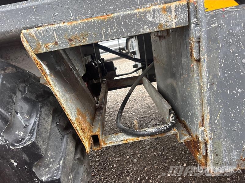 SkyJack SJ7135 Scissor lifts