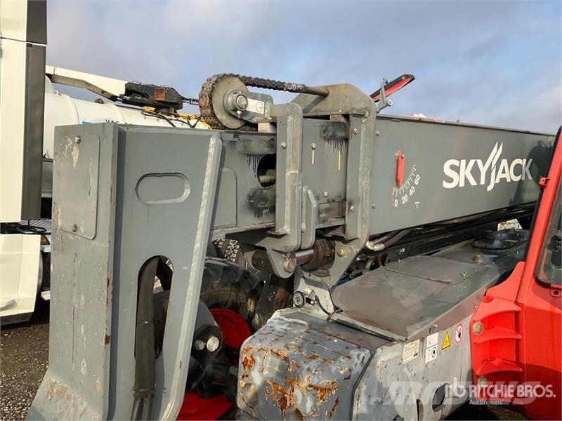 SkyJack SJ843TH Telehandler Телескопични товарачи