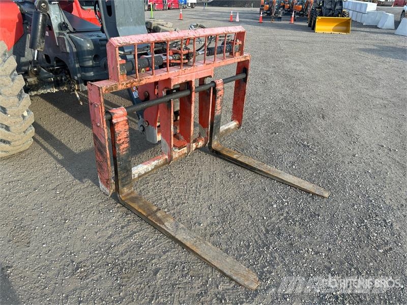 SkyJack SJ843TH Telehandler مناولات متداخلة