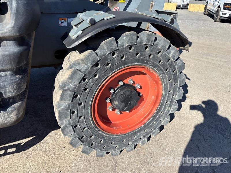 SkyJack SJ843TH Telehandler 伸缩臂叉装车|叉装车