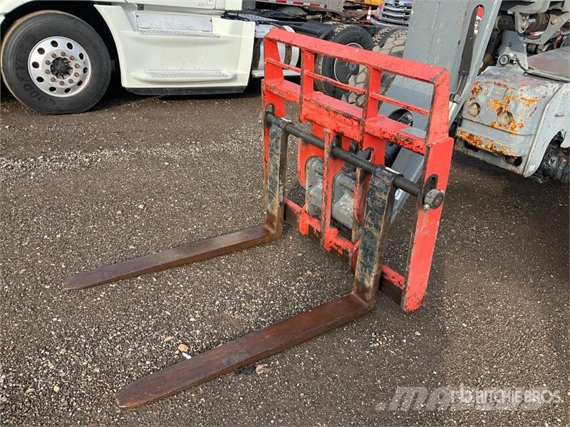 SkyJack SJ843TH Telehandler Телескопични товарачи